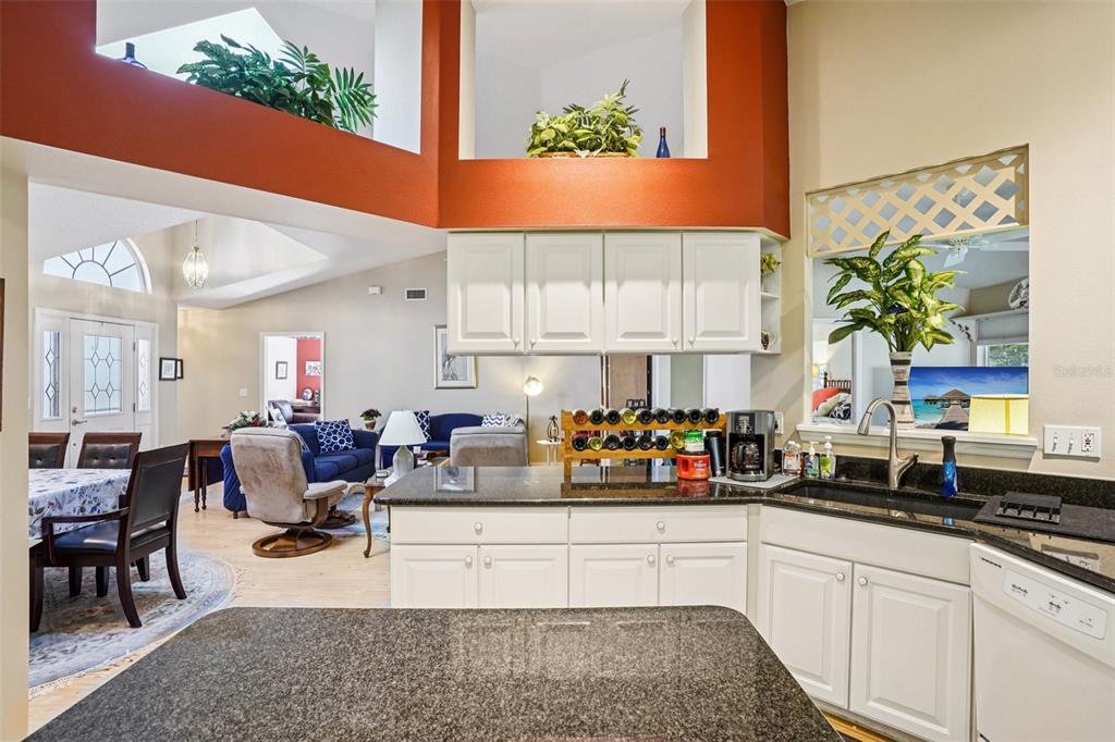 305 Juniper Way Tavares, FL 32778 - Photo 13 of 34