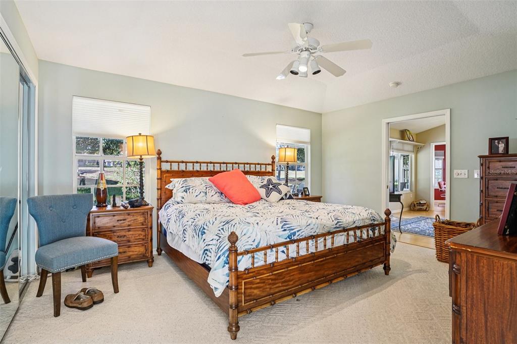 305 Juniper Way Tavares, FL 32778 - Photo 19 of 34