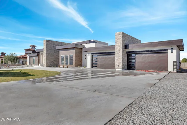 $1,315,000 | 469 Country Oaks Drive, El Paso, TX 79932
