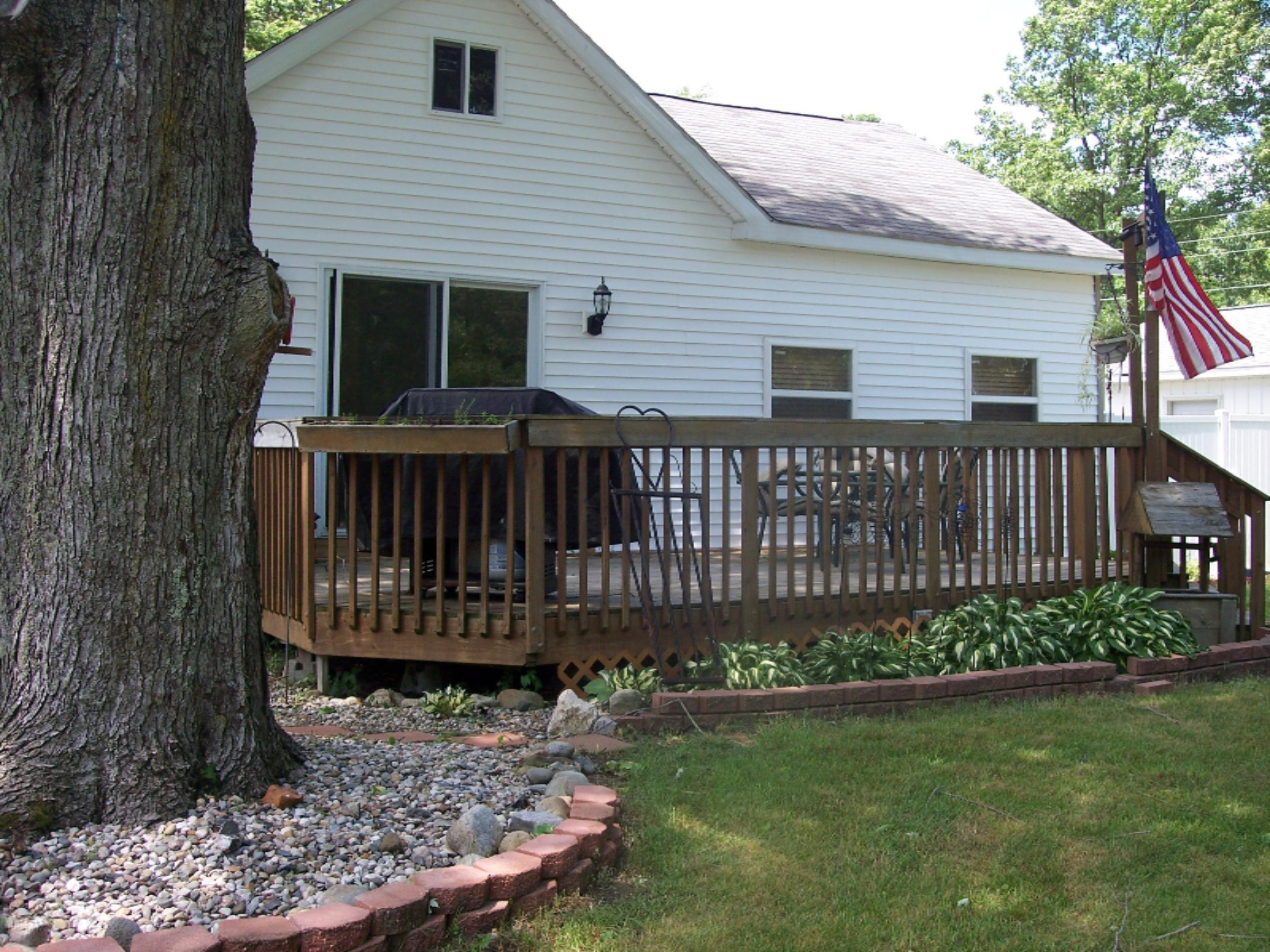 4091 Territorial Road Benton Harbor, MI 49022 - Photo 8 of 31 100_2155