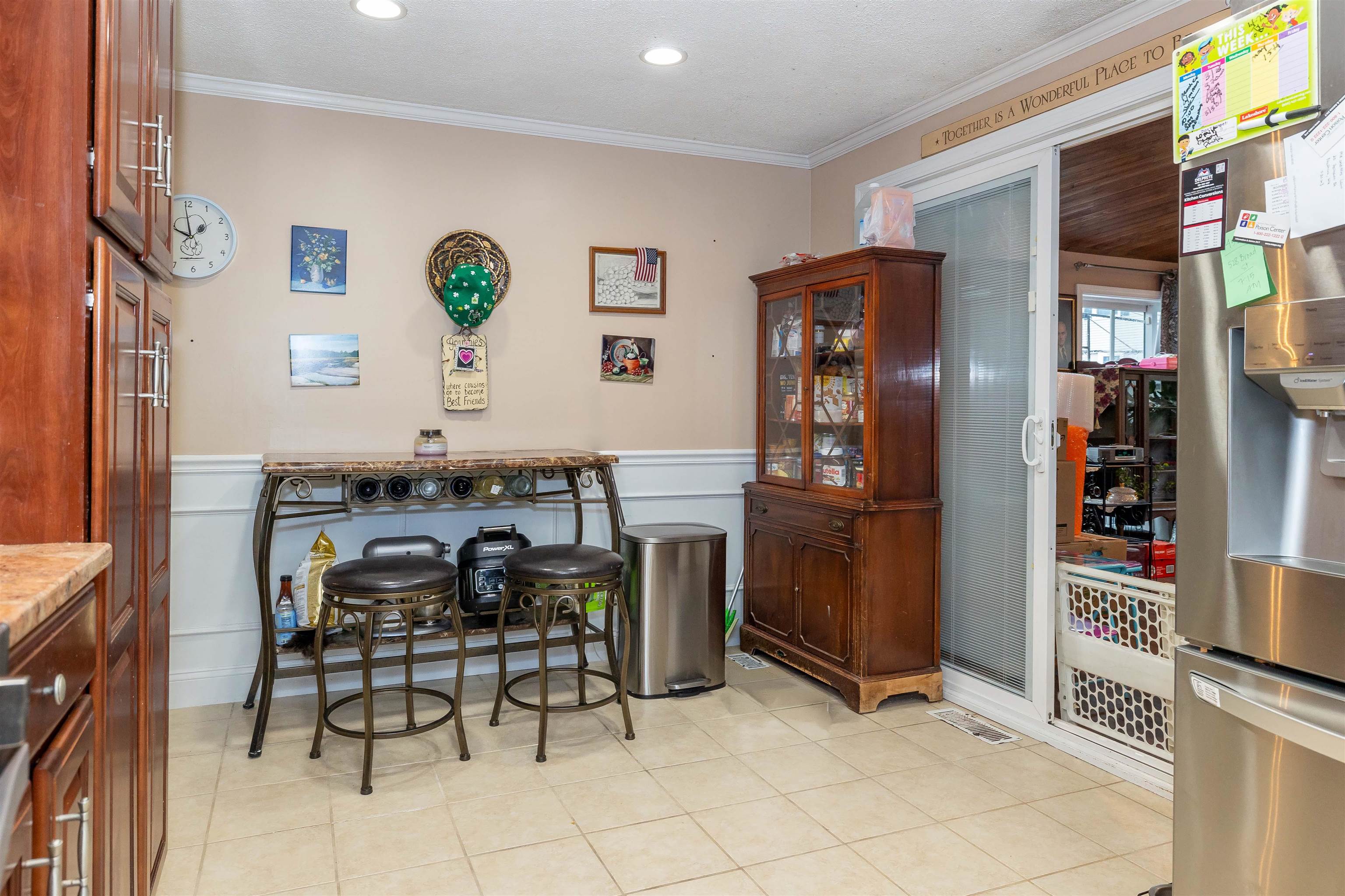 25 Pelham Street Nashua, NH 03063 - Photo 13 of 35