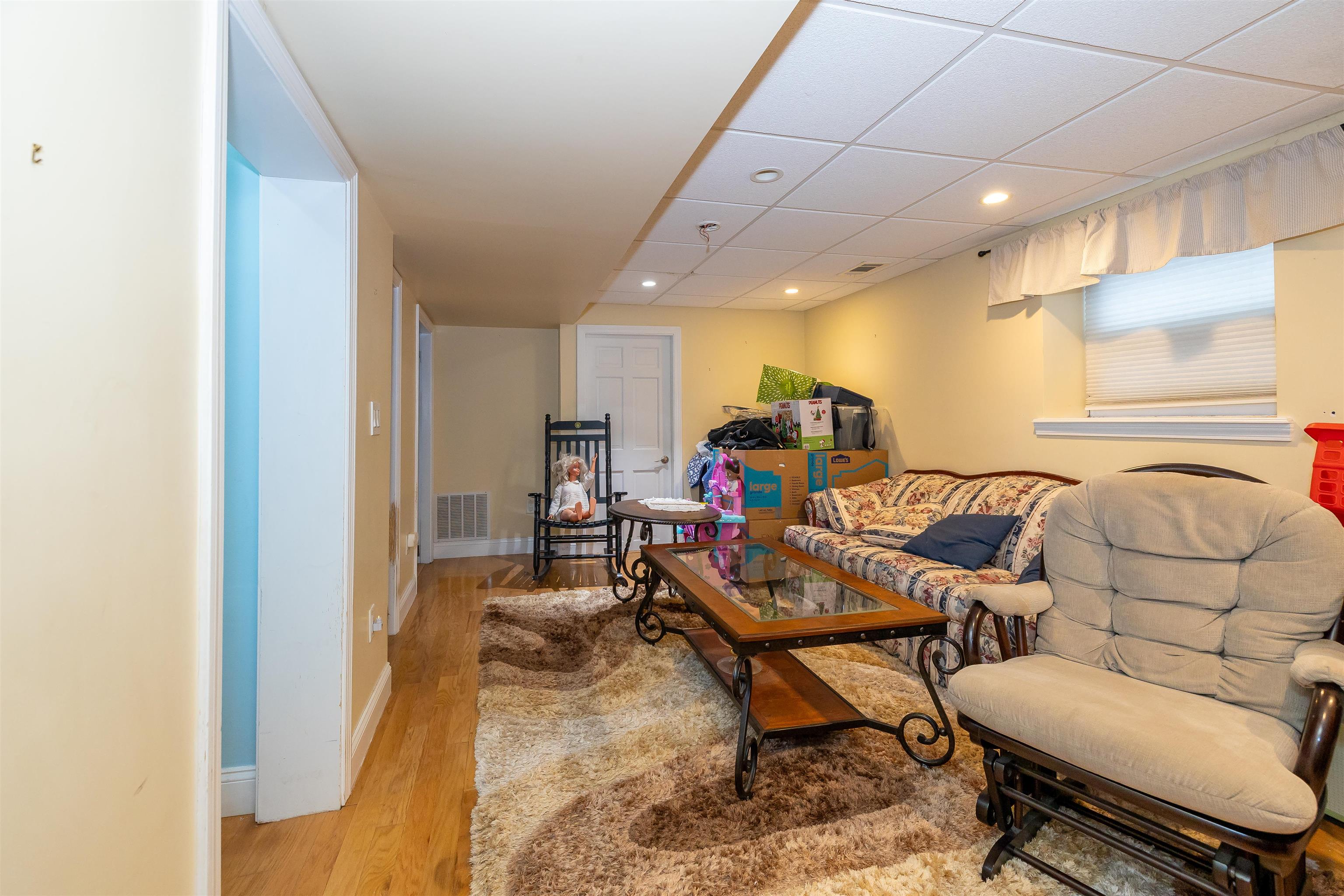 25 Pelham Street Nashua, NH 03063 - Photo 24 of 35