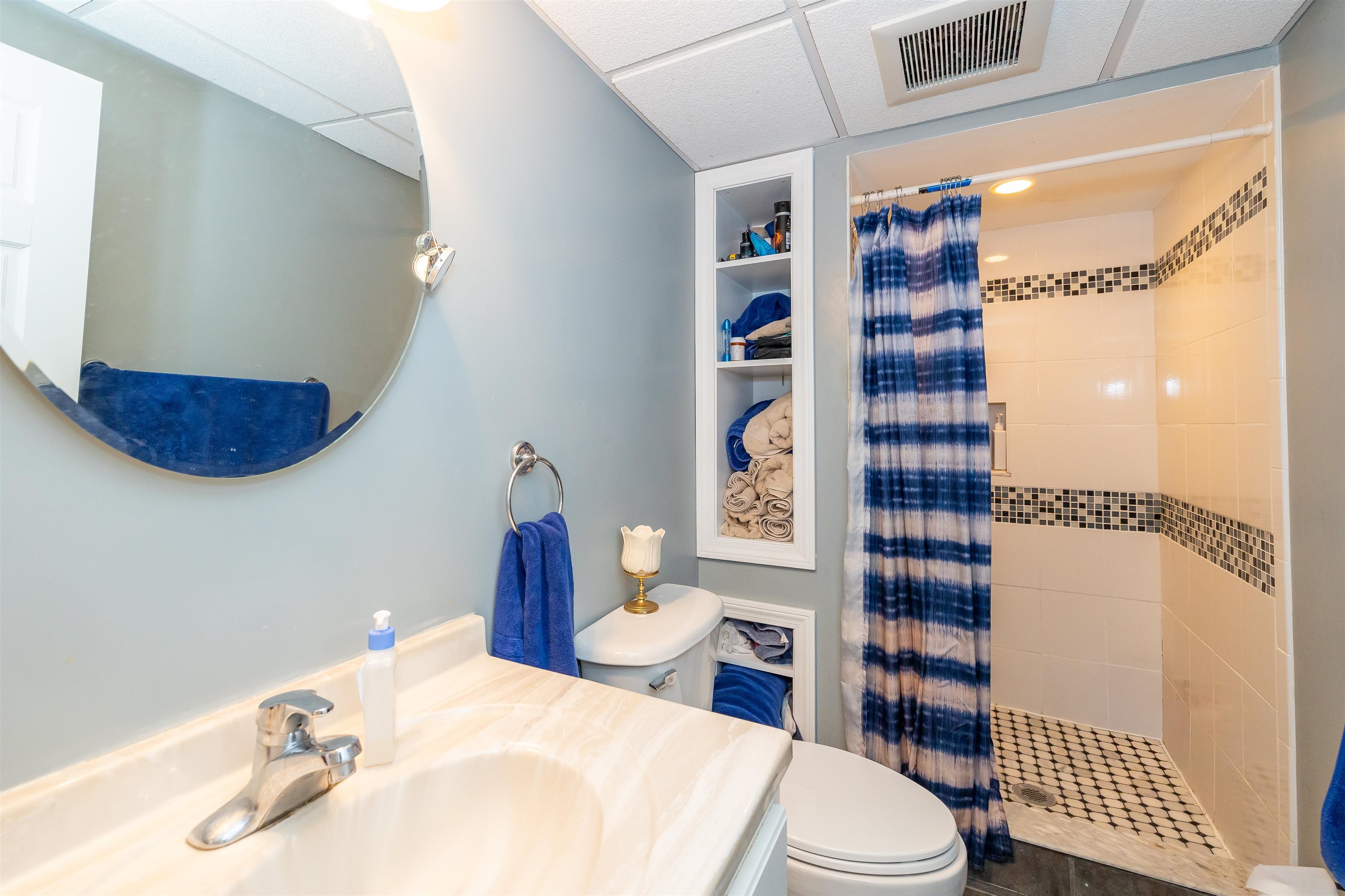 25 Pelham Street Nashua, NH 03063 - Photo 29 of 35