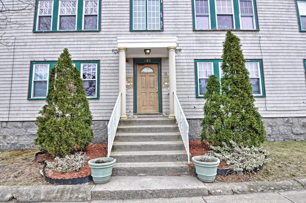 103 Welles Avenue, Unit 1R Boston, MA 02124 - Photo 18 of 18