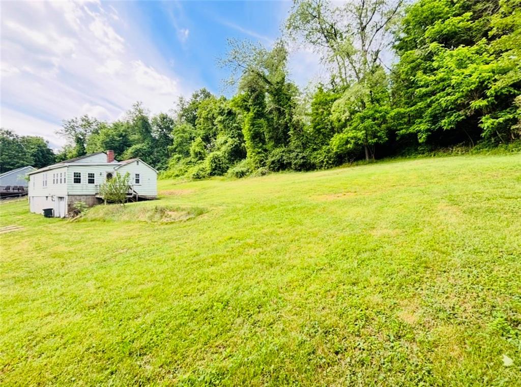 61 McMichael Road Carnegie, PA 15106 - Photo 14 of 17