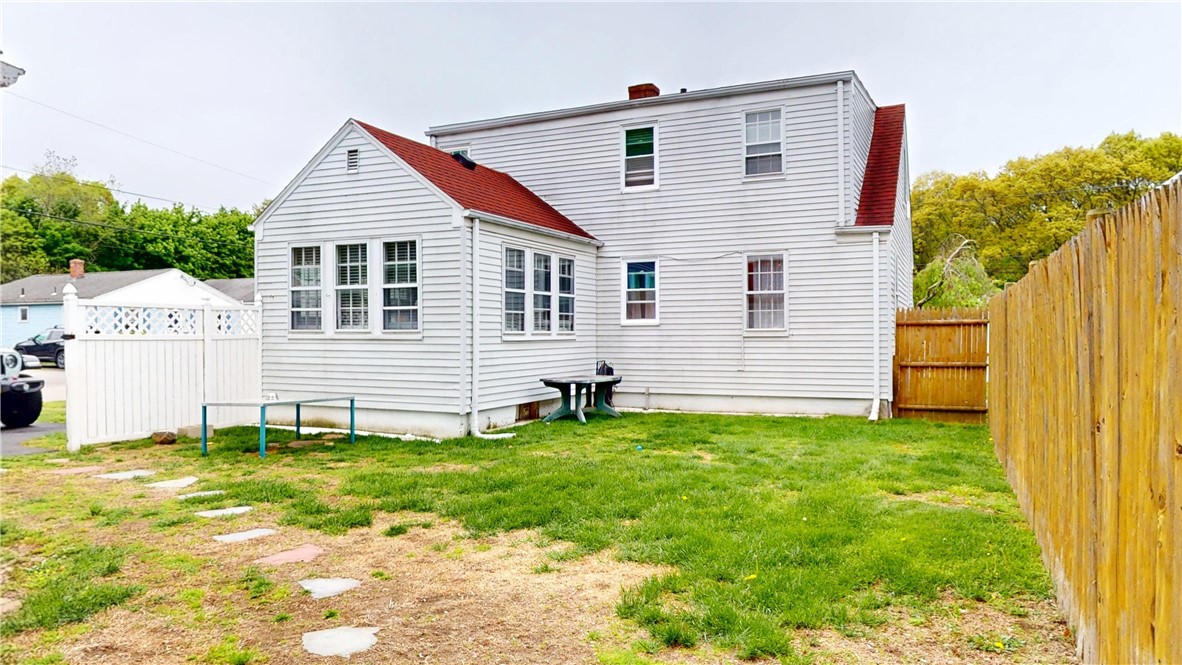 24 Annette Avenue Pawtucket, RI 02861 - Photo 6 of 47