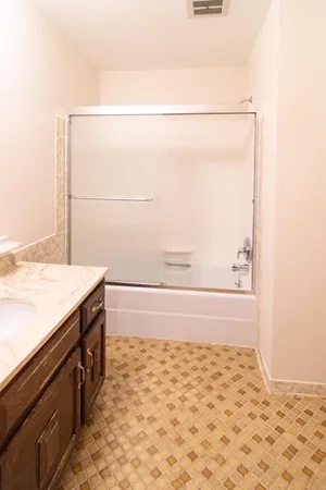 $149,900 | 2690 Oxford Street North, Unit 247, Roseville, MN 55113