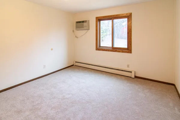 $149,900 | 2690 Oxford Street North, Unit 247, Roseville, MN 55113