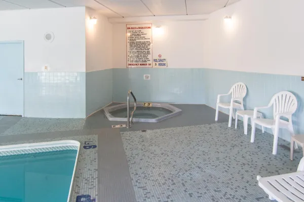 $149,900 | 2690 Oxford Street North, Unit 247, Roseville, MN 55113