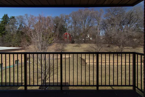 $149,900 | 2690 Oxford Street North, Unit 247, Roseville, MN 55113