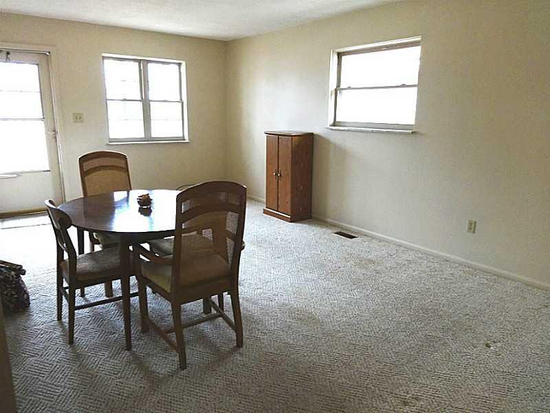 520 West McKenzie Road Greenfield, IN 46140 - Photo 3 of 15 Gallery Image 3