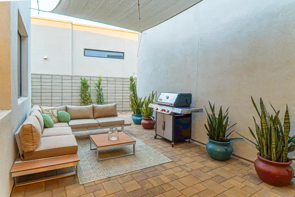 $6,200 | 814 Nugget Lane, Palm Springs, CA 92262