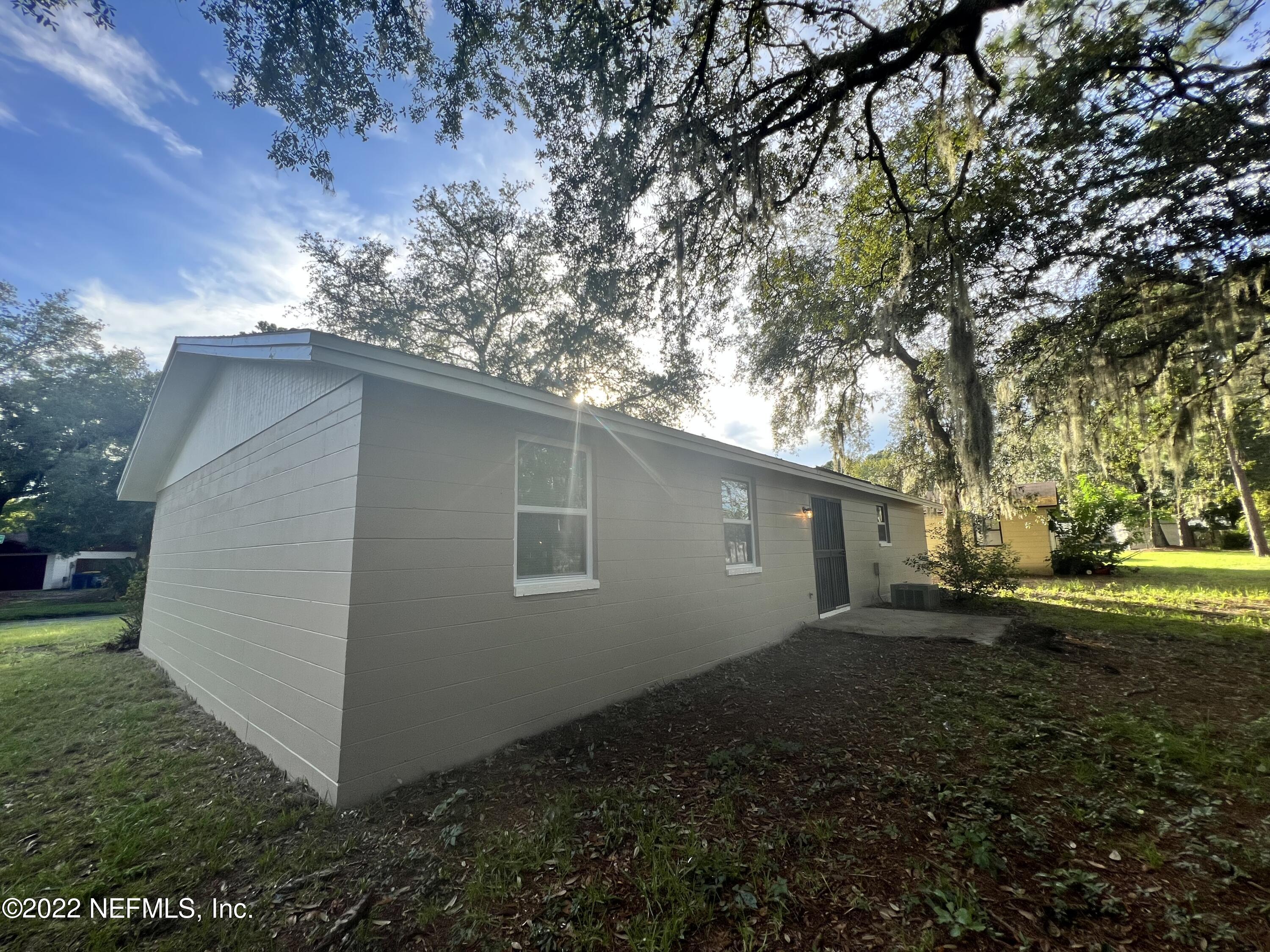 1349 Eagle Cove Road Jacksonville, FL 32218 - Photo 19 of 19 side