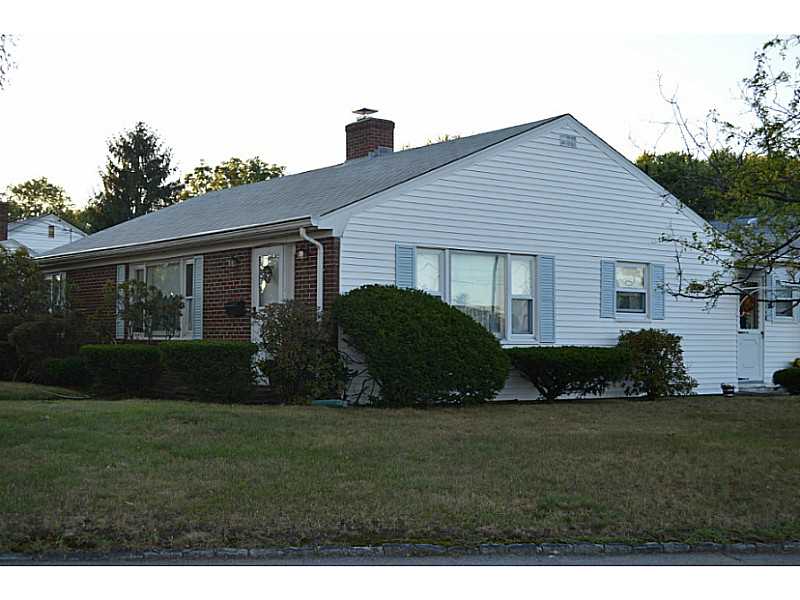 122 Belmont Road Cranston, RI 02910 - Photo 1 of 20 Exterior Front.