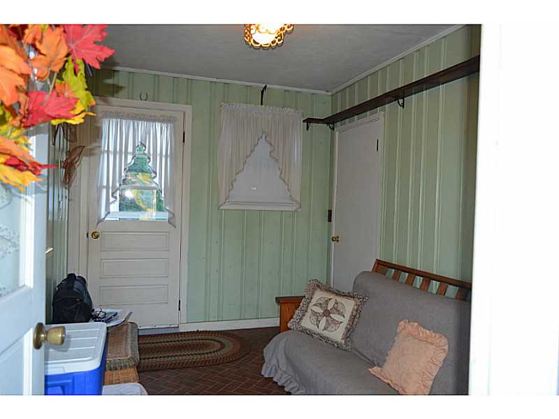 122 Belmont Road Cranston, RI 02910 - Photo 16 of 20 Other. Breezeway