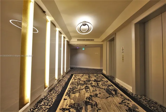 $4,300 | 5161 Collins Avenue, Unit 508, Miami Beach, FL 33140