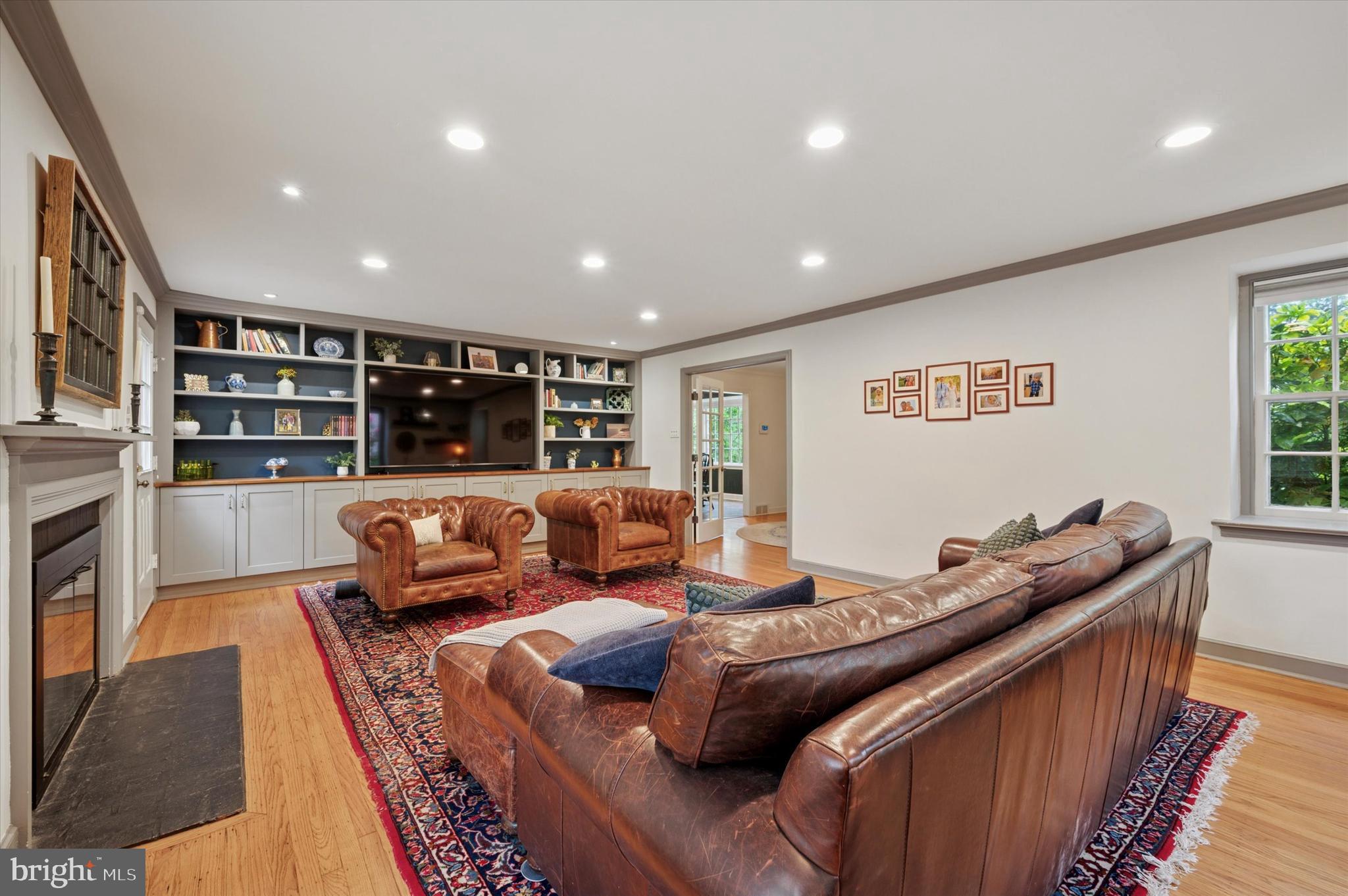 1205 Red Rambler Road Rydal, PA 19046 - Photo 11 of 34 a living room with furniture