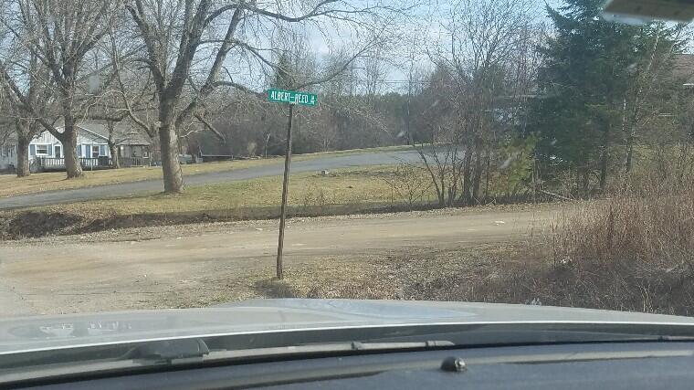 Snows Corner Rd Entrance