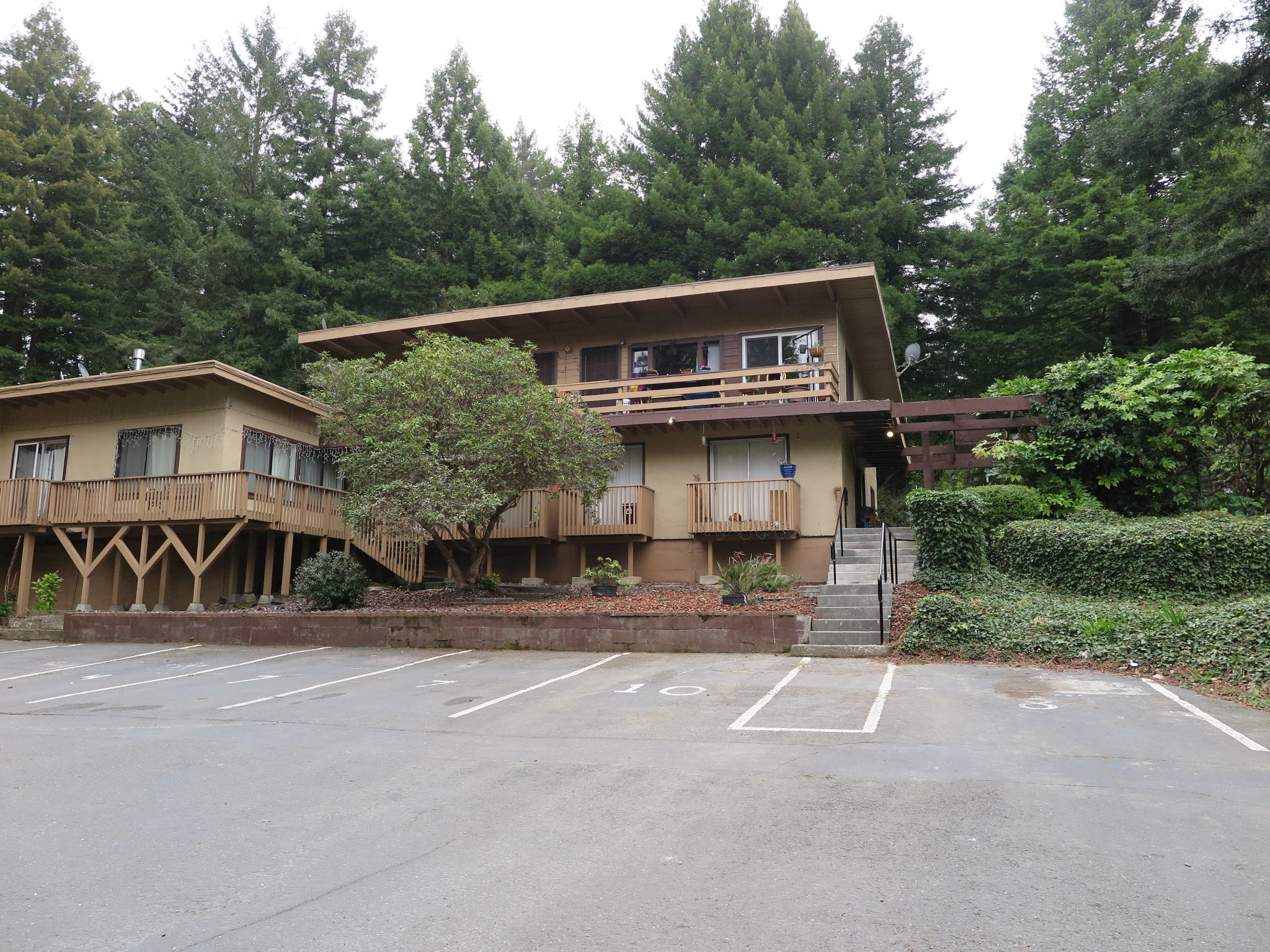 2875 Pigeon Point Road Eureka, CA 95503 - Photo 1 of 30