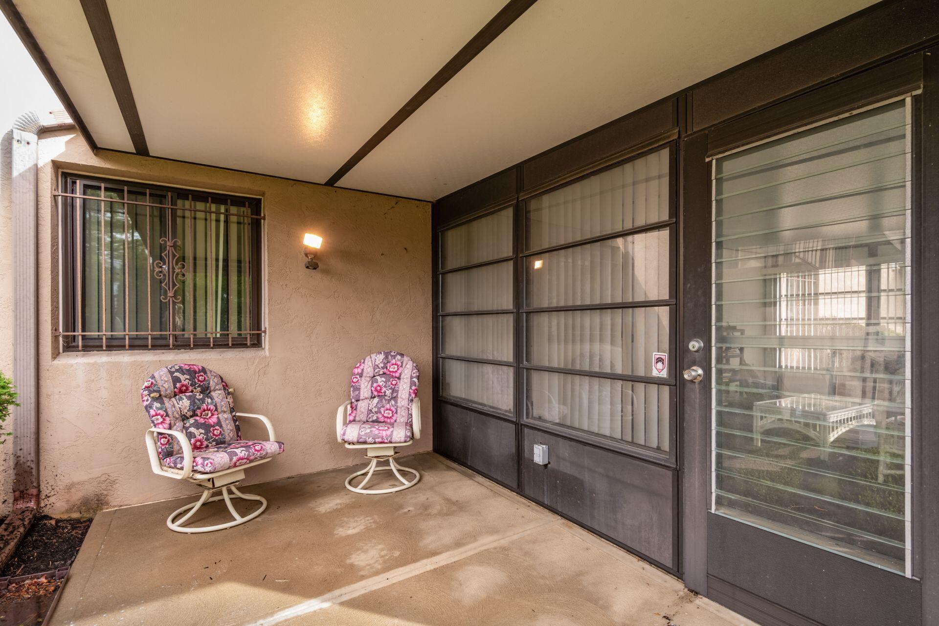 5885 Beechcroft Road, Unit 114 Columbus, OH 43229 - Photo 28 of 31 Patio