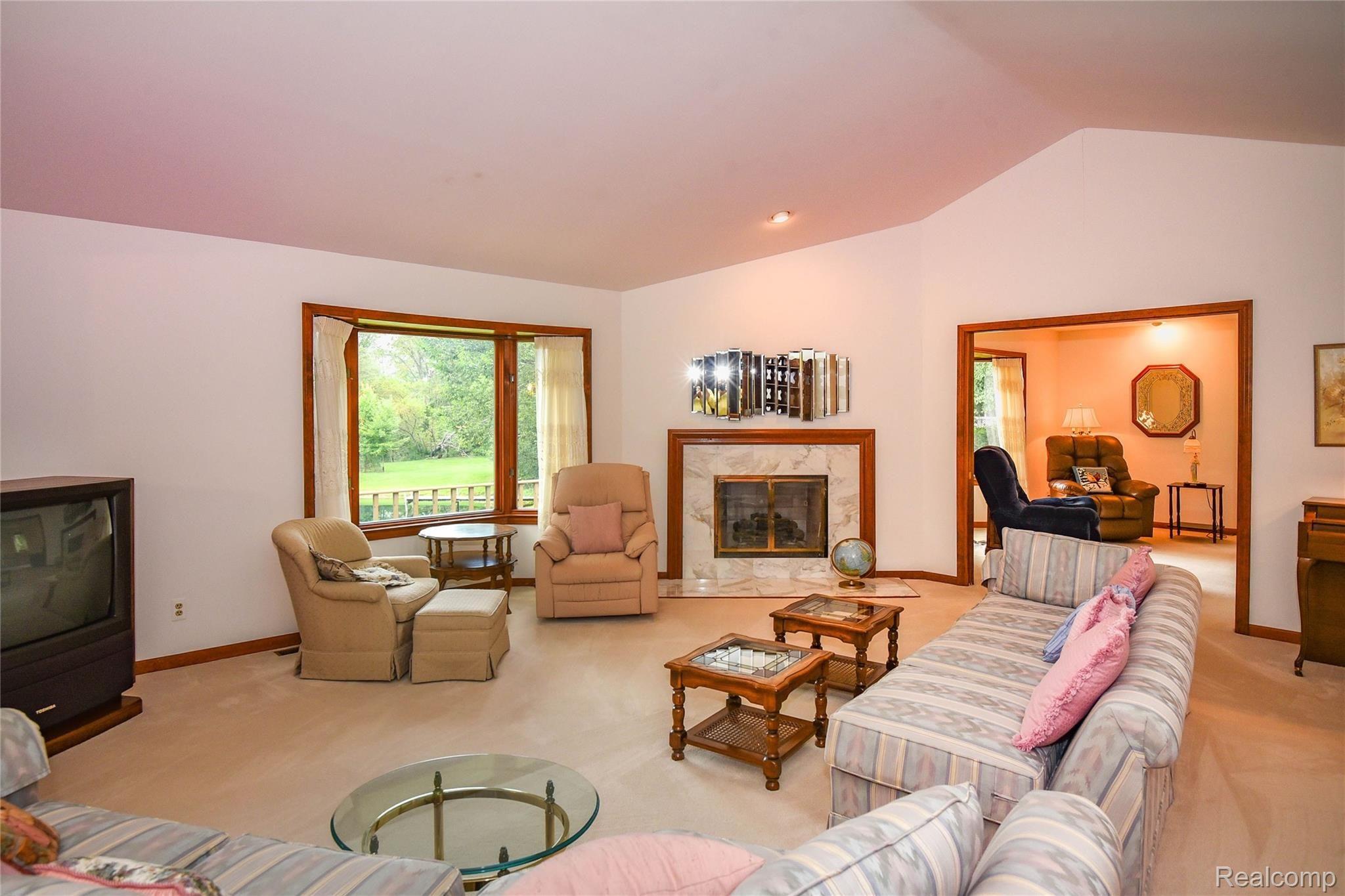 4310 Orion Road Rochester, MI 48306 - Photo 23 of 43 family room 3.jpeg
