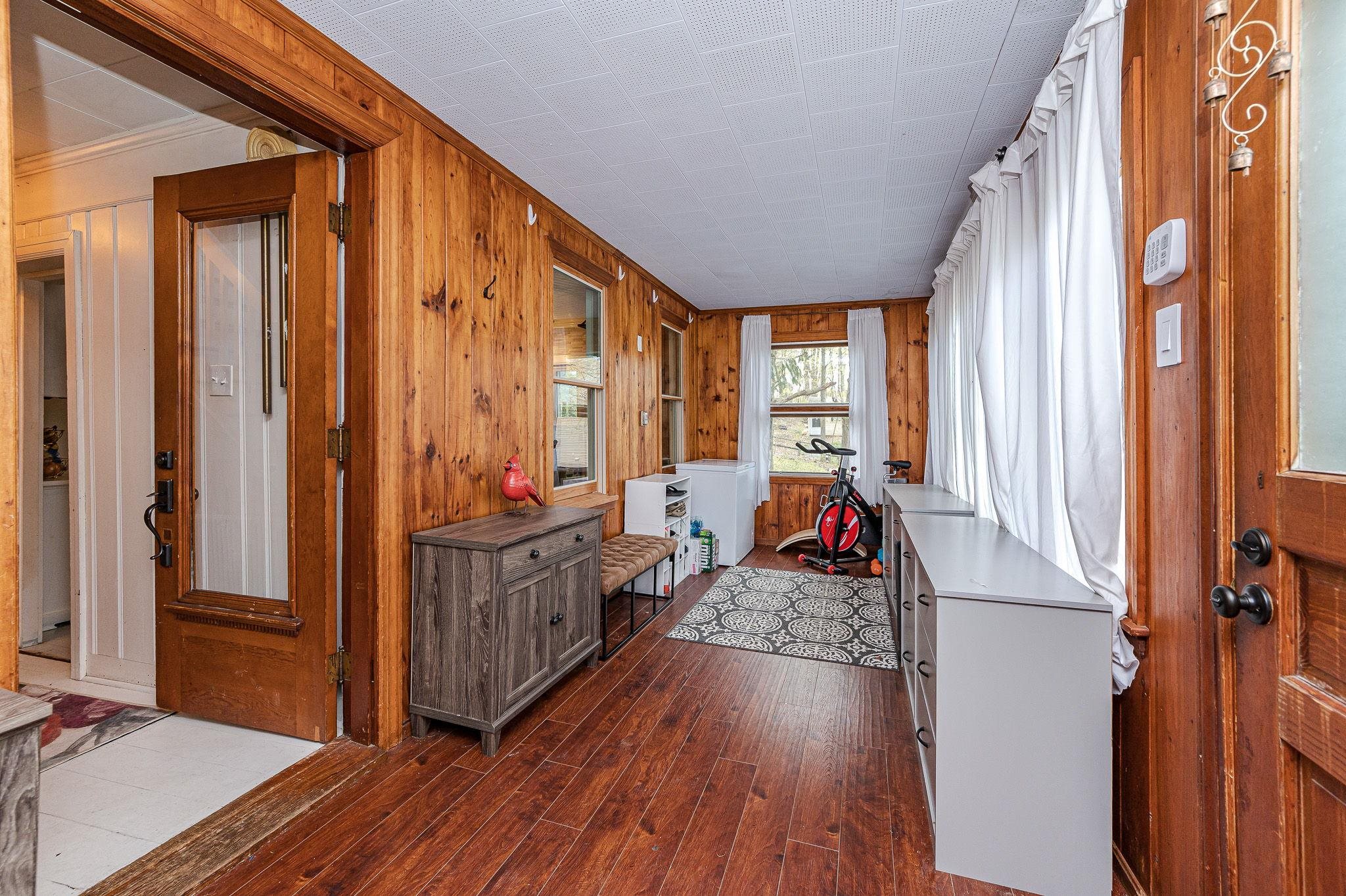 23 Spring Street Newmarket, NH 03857 - Photo 3 of 40