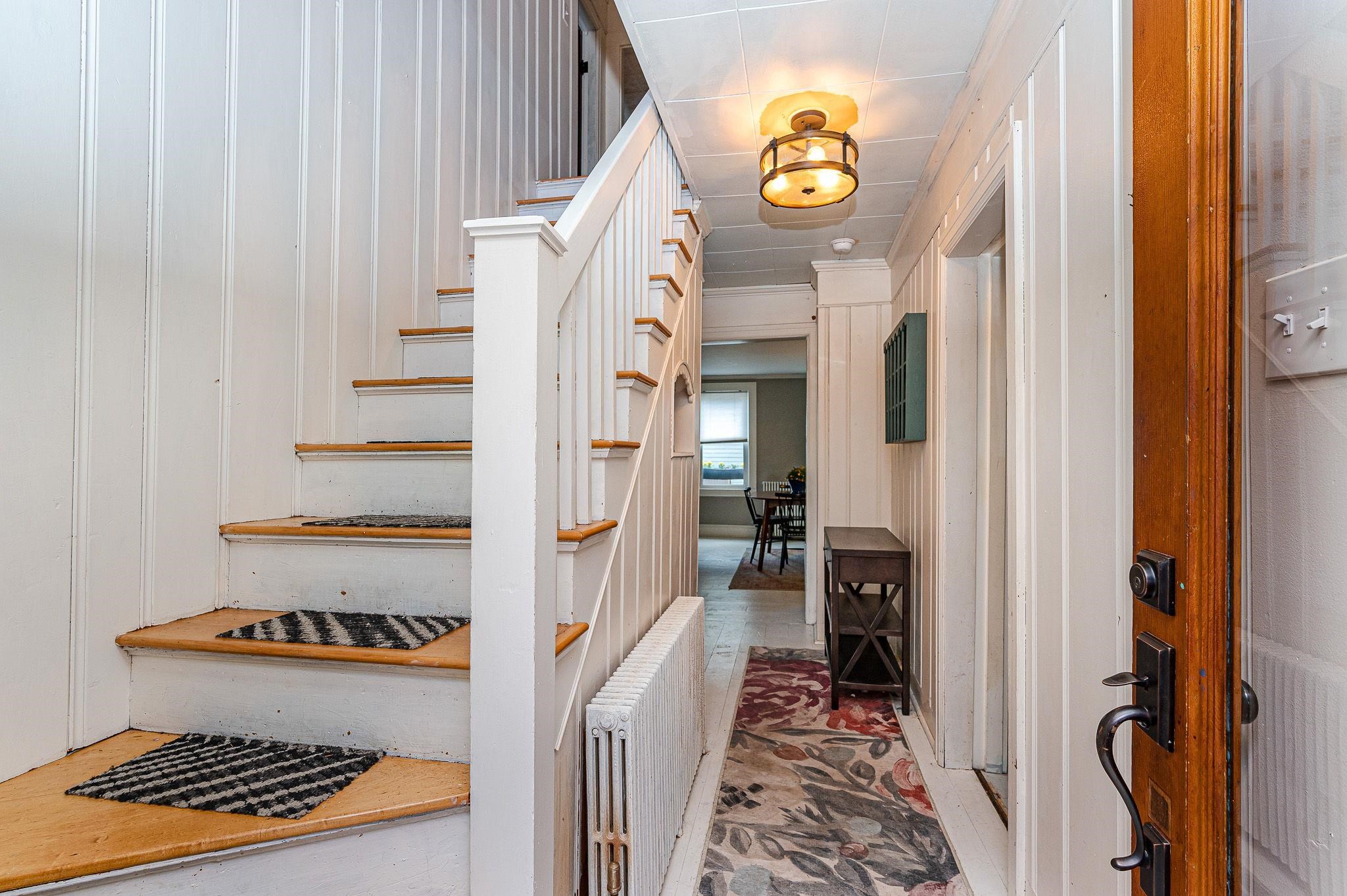 23 Spring Street Newmarket, NH 03857 - Photo 5 of 40