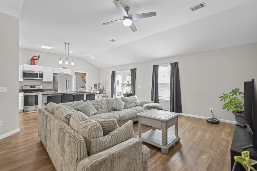 755 Bluff Road Jesup, GA 31545 - Photo 4 of 21