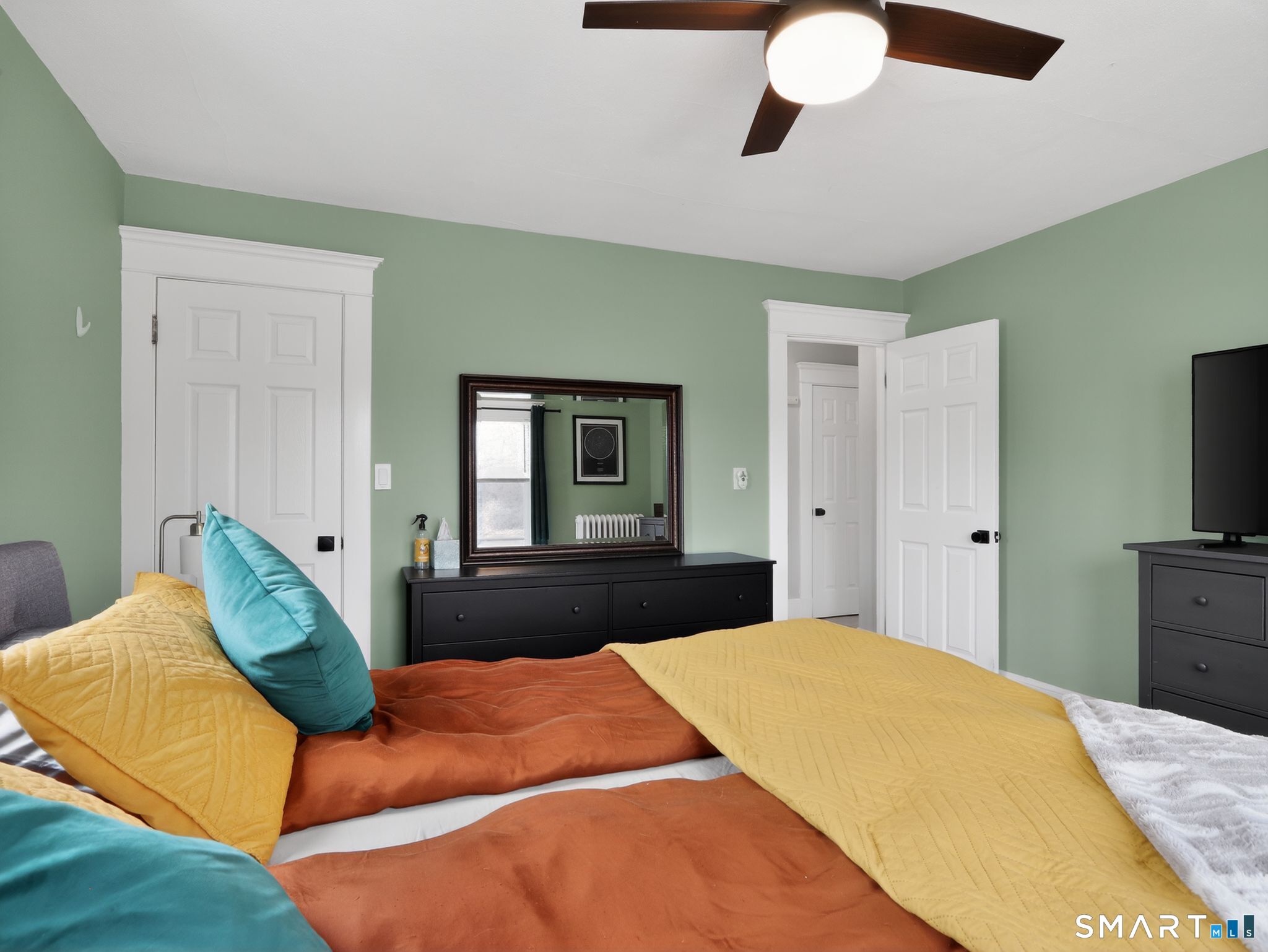 44 Lake Street Hamden, CT 06517 - Photo 16 of 36