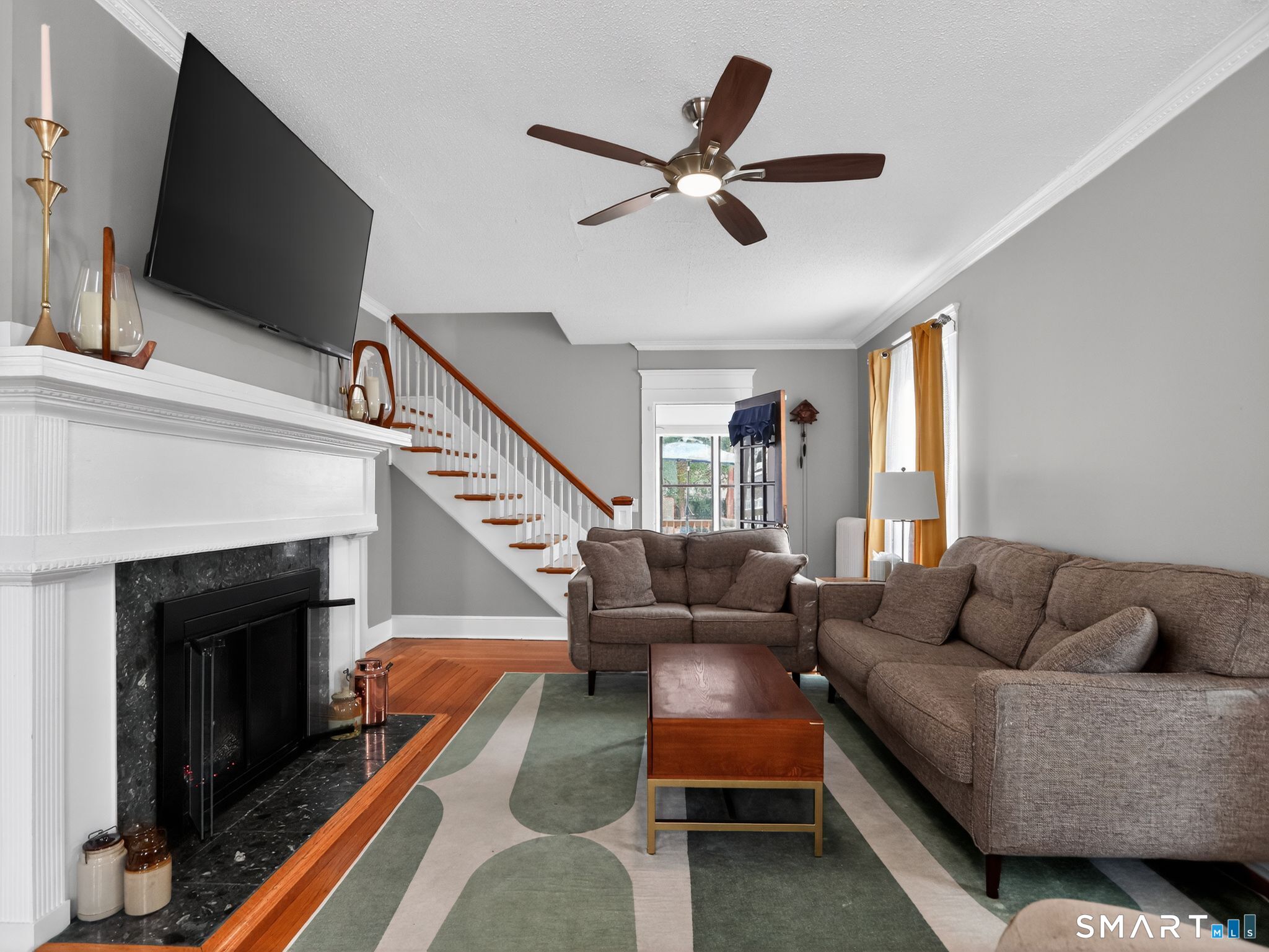 44 Lake Street Hamden, CT 06517 - Photo 2 of 36