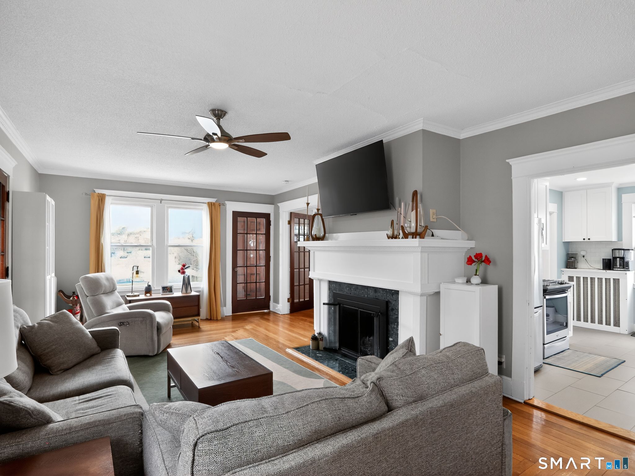 44 Lake Street Hamden, CT 06517 - Photo 3 of 36