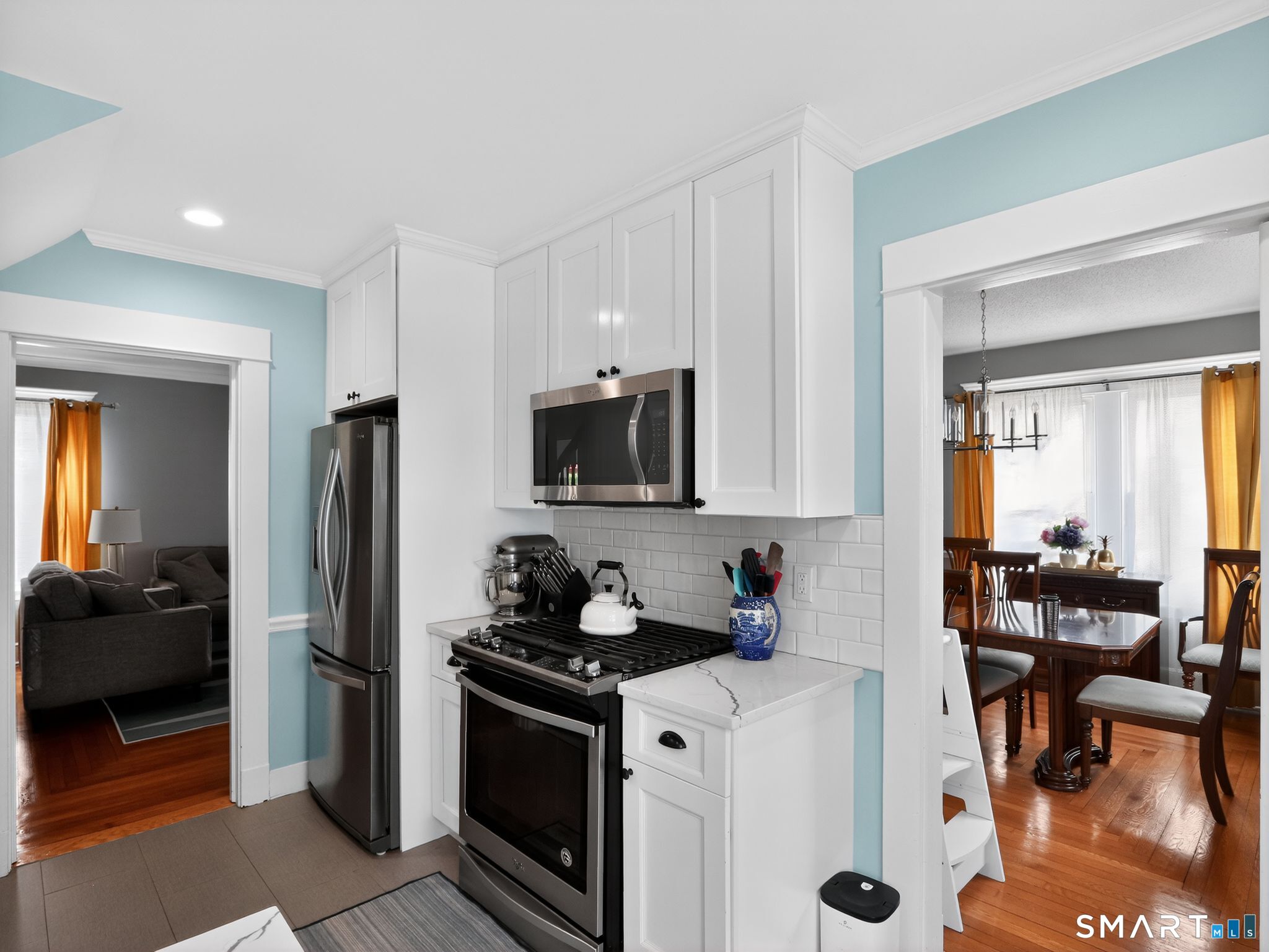 44 Lake Street Hamden, CT 06517 - Photo 9 of 36