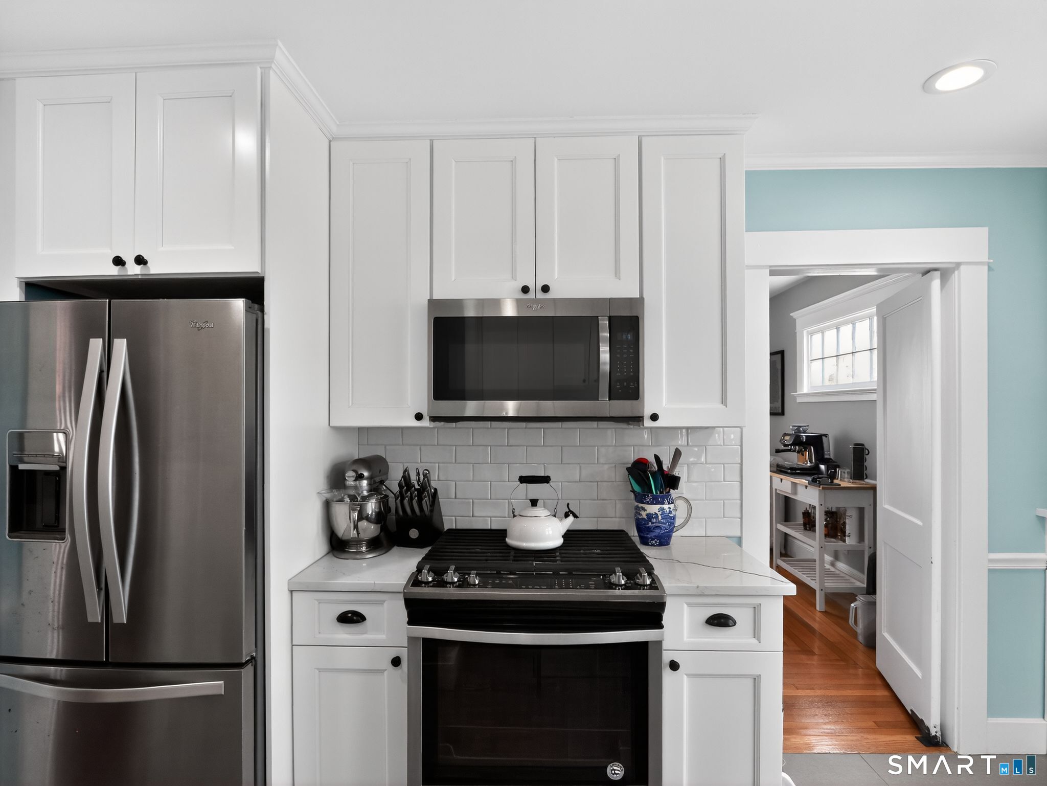 44 Lake Street Hamden, CT 06517 - Photo 10 of 36