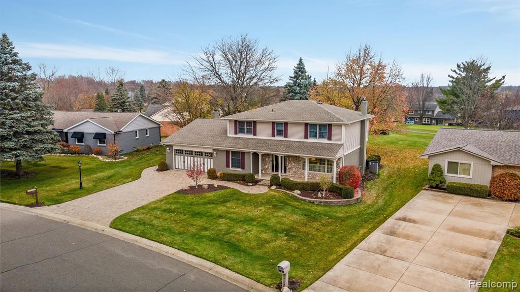 682 Heritage Lane Rochester Hills, MI 48309 - Photo 3 of 88