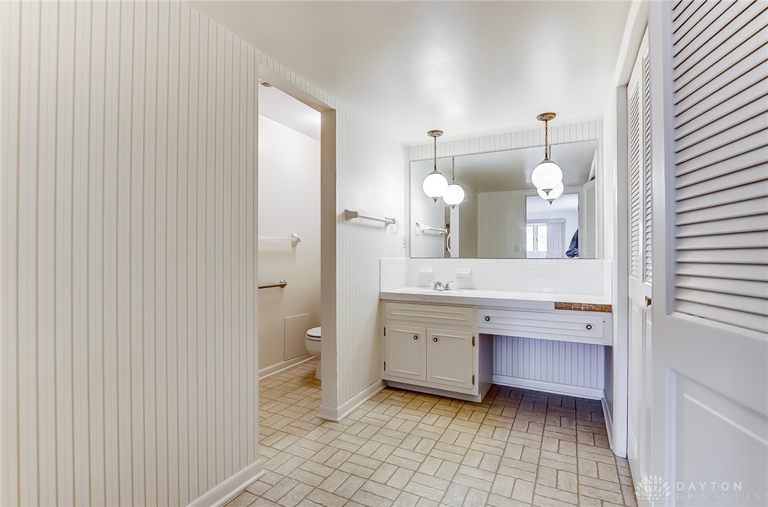 2210 Springmill Road Dayton, OH 45440 - Photo 30 of 55 Gallery Image 30