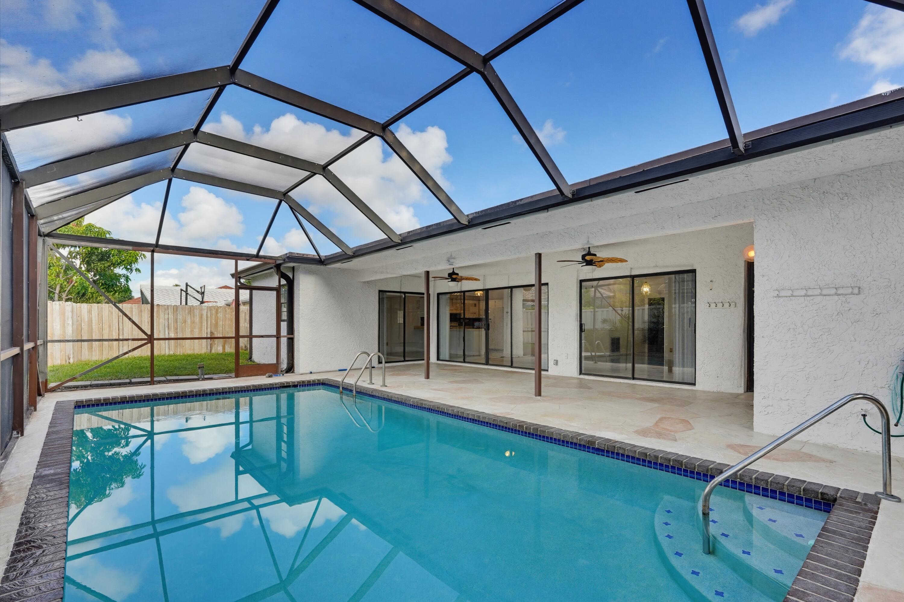 6846 Bianchini Circle Boca Raton, FL 33433 - Photo 20 of 25 Patio