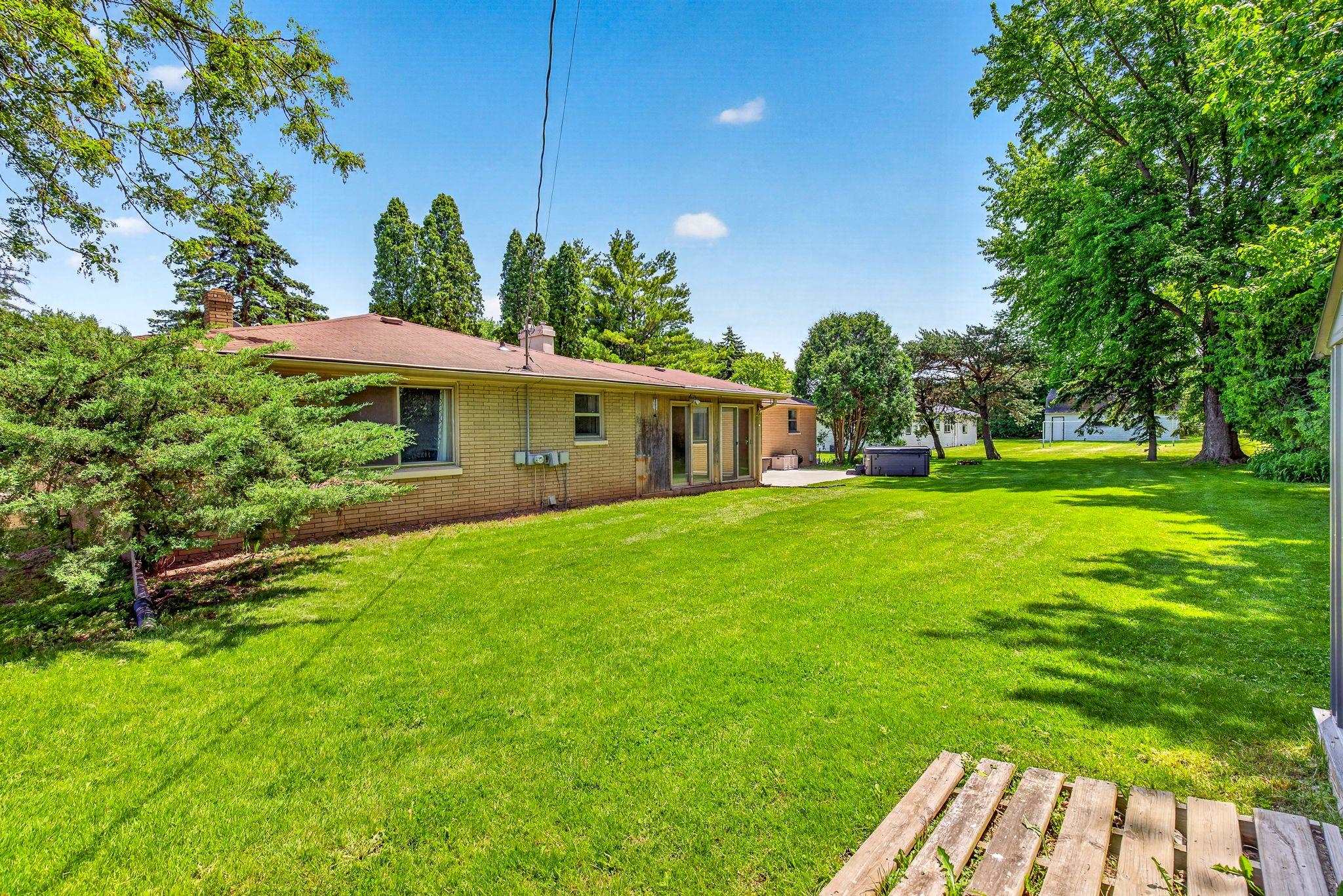N133 Rogers Lane Appleton, WI 54915 - Photo 44 of 53