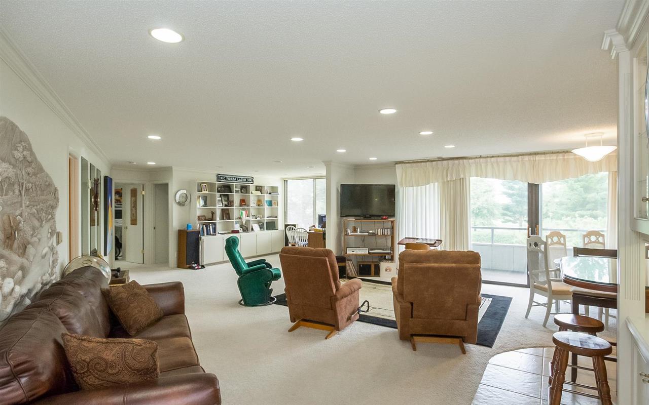 820 Club House Road, Unit 3B North Liberty, IA 52317 - Photo 3 of 27 Gallery Image 3