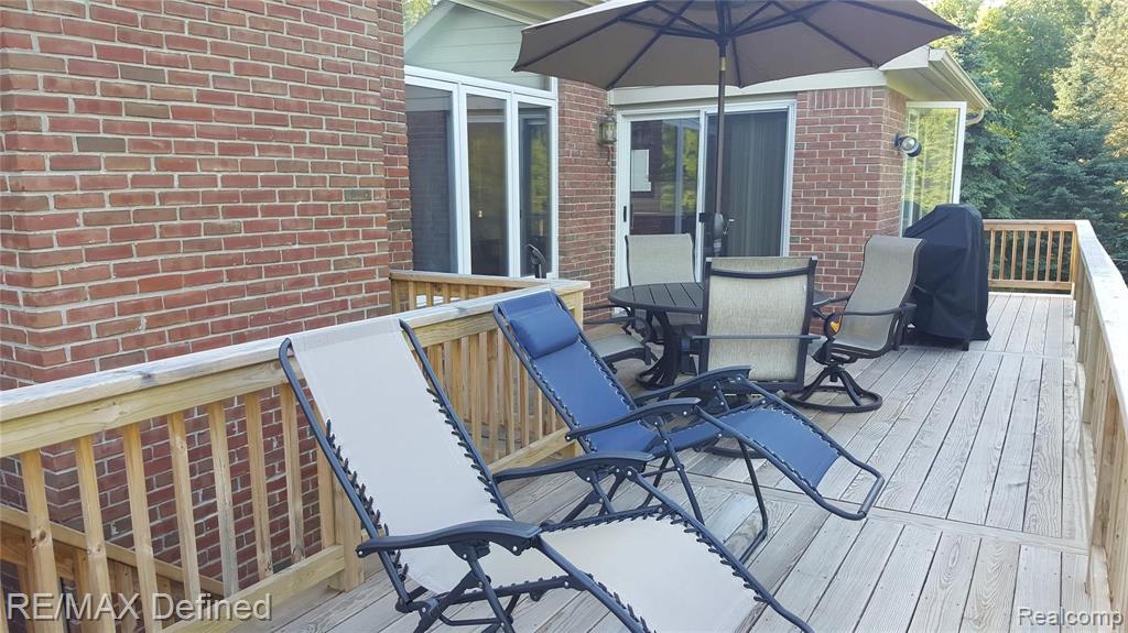 30769 Country Ridge Circle Farmington Hills, MI 48331 - Photo 8 of 32