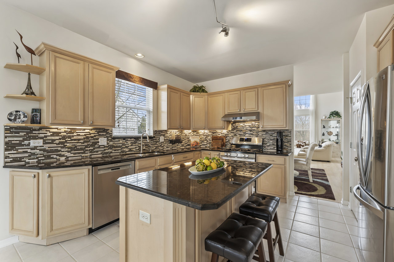 193 South Pleasant Road Lake Zurich, IL 60047 - Photo 17 of 55