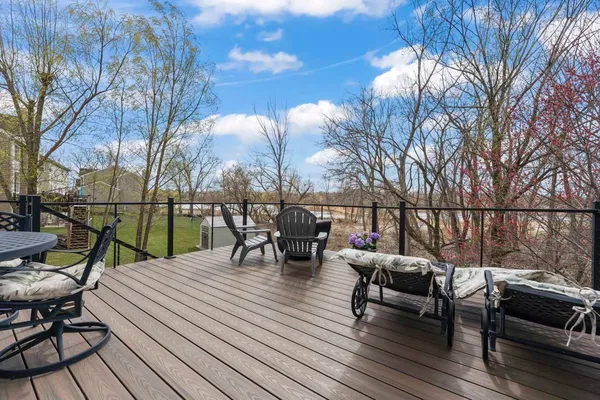 $775,000 | 193 South Pleasant Road, Lake Zurich, IL 60047