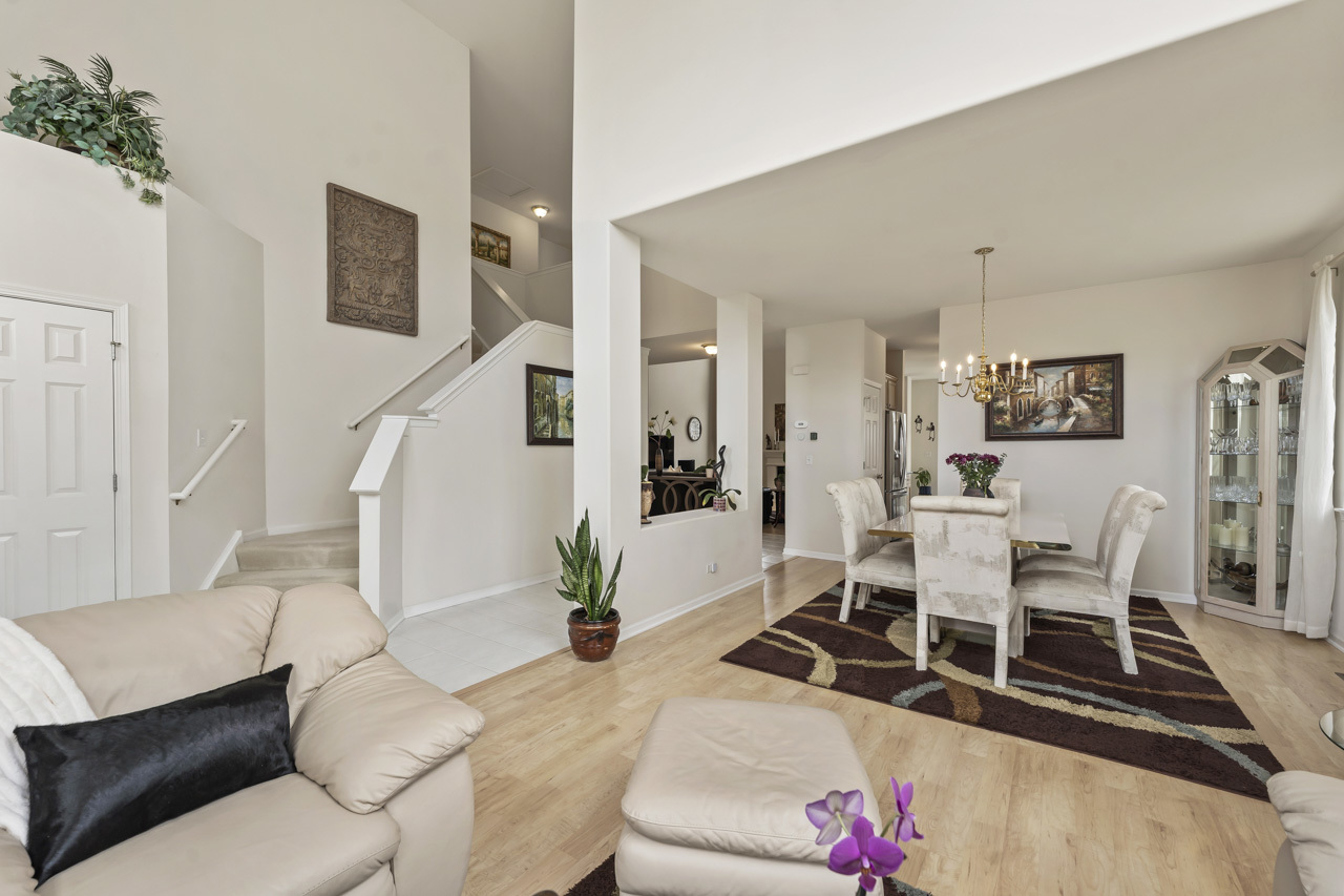 193 South Pleasant Road Lake Zurich, IL 60047 - Photo 6 of 55