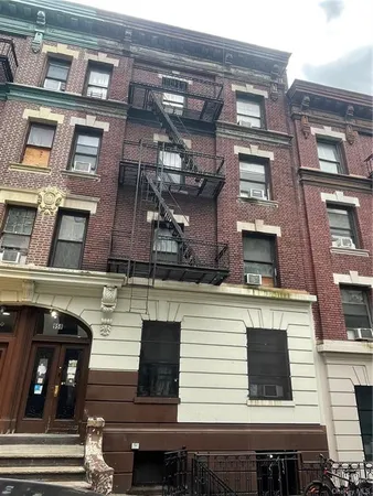 $1,250,000 | 958 Anderson Avenue | Highbridge