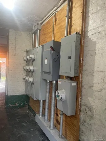 $1,250,000 | 958 Anderson Avenue | Highbridge