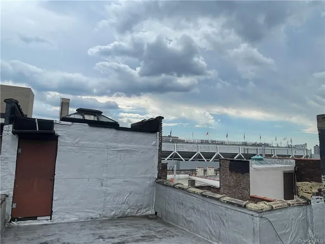 $1,250,000 | 958 Anderson Avenue | Highbridge