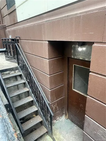 $1,250,000 | 958 Anderson Avenue | Highbridge