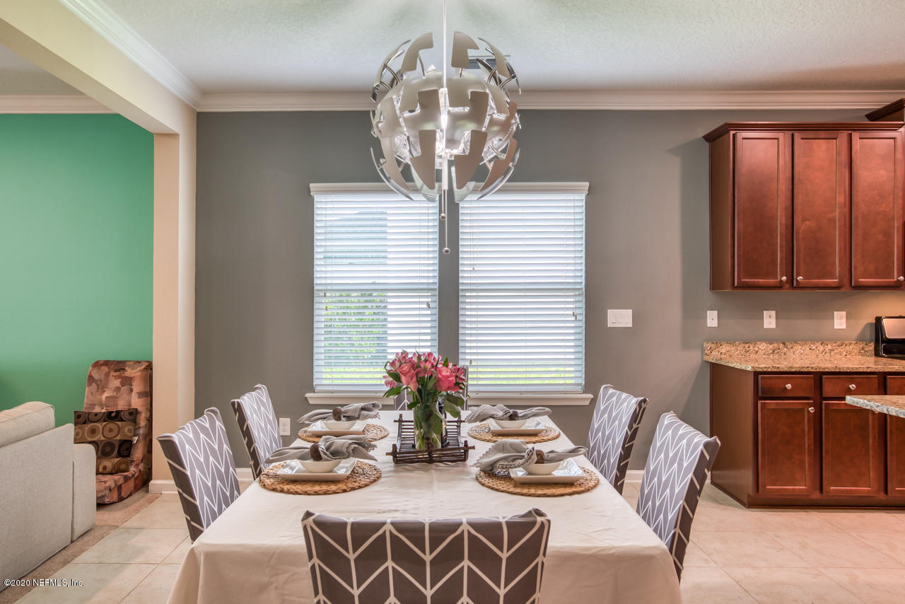 86 Crown Colony Road St. Augustine, FL 32092 - Photo 8 of 48 Spacious dining space