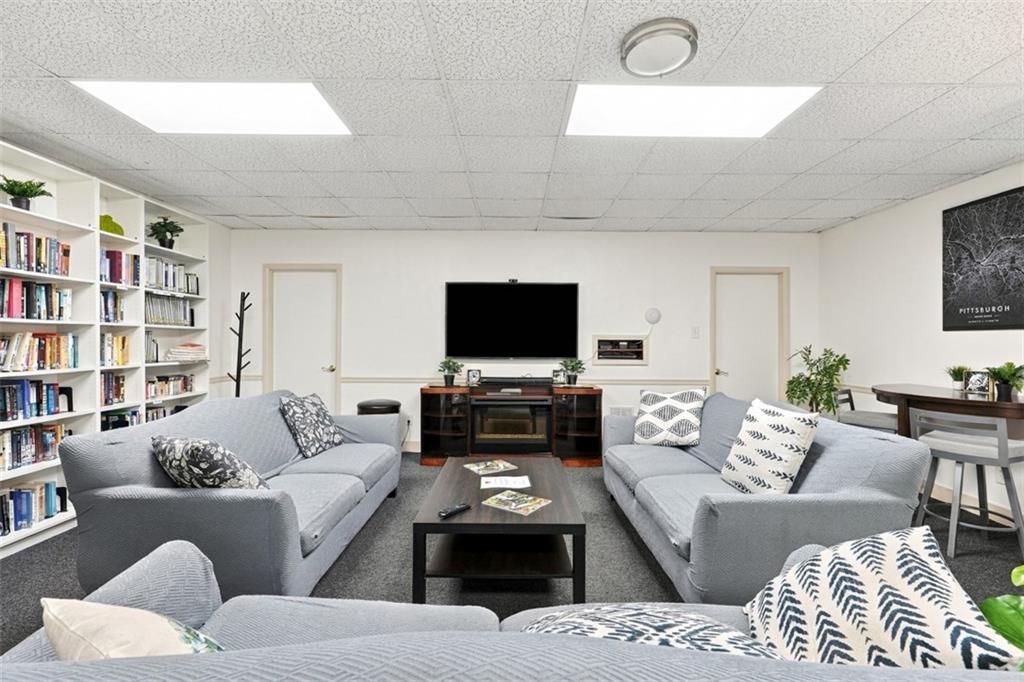 5 Bayard Road, Unit 300 Pittsburgh, PA 15213 - Photo 8 of 44 Gallery Image 8