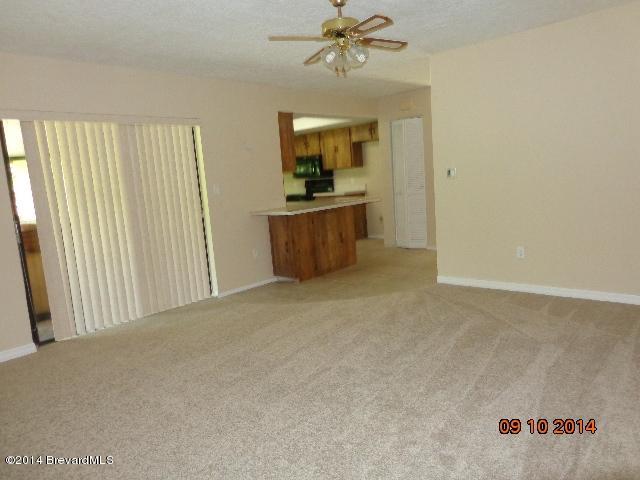 2706 Fox Trail Court Cocoa, FL 32926 - Photo 8 of 12 Family room
