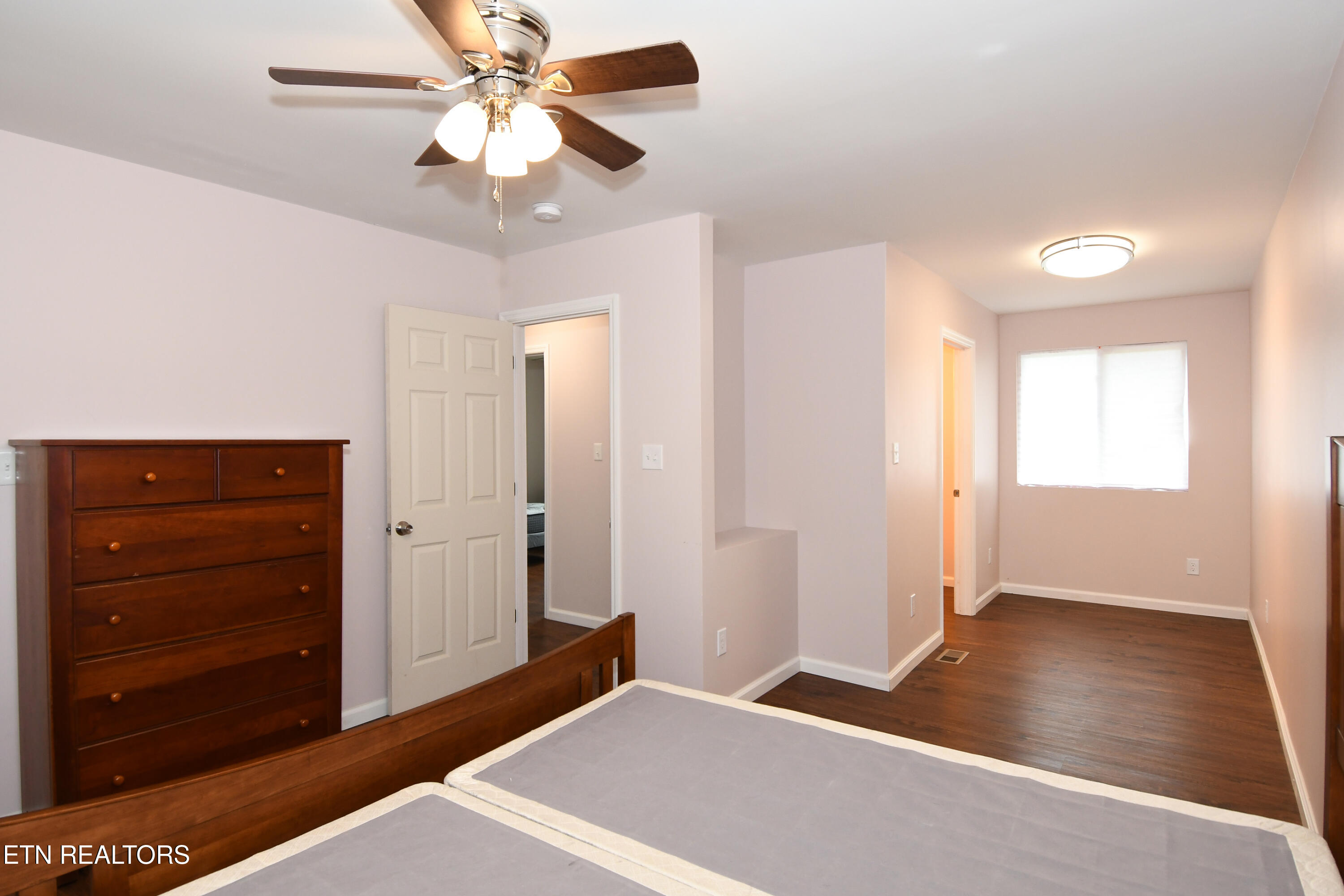 617 Patterson Road Walland, TN 37886 - Photo 16 of 23 Master suite
